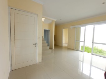 Rumah Dijual di Pengasinan Rawalumbu Bekasi Xaviera Townhouse - Tampak Bawah
